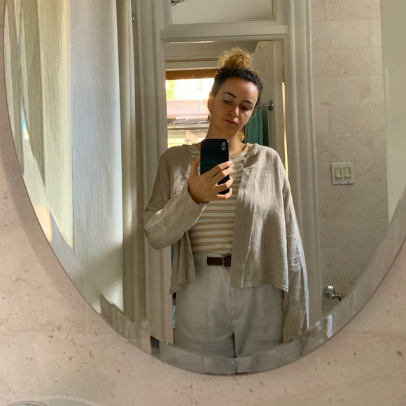 vintage cropped linen jacket- PERFECT FALL LAYER. cardigan style, raw hem collar - Picture 1 of 6